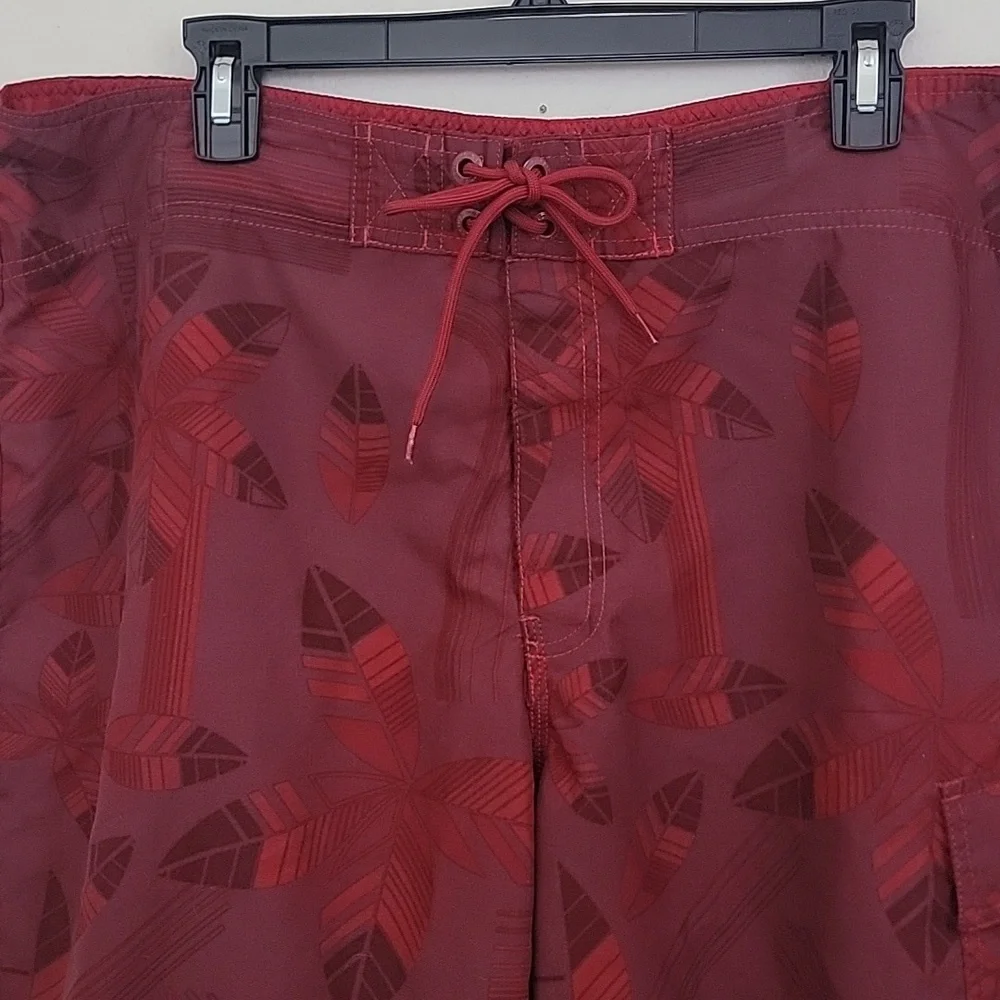 Mossimo Red & Wine Hawaiian Print Shorts 38 - Picture 2 of 13